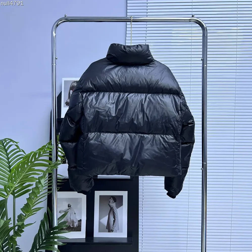 Canada Goose Cypress Cropped Puffer in Recycled Feather-Light Ripstop Shiny for Women in Black