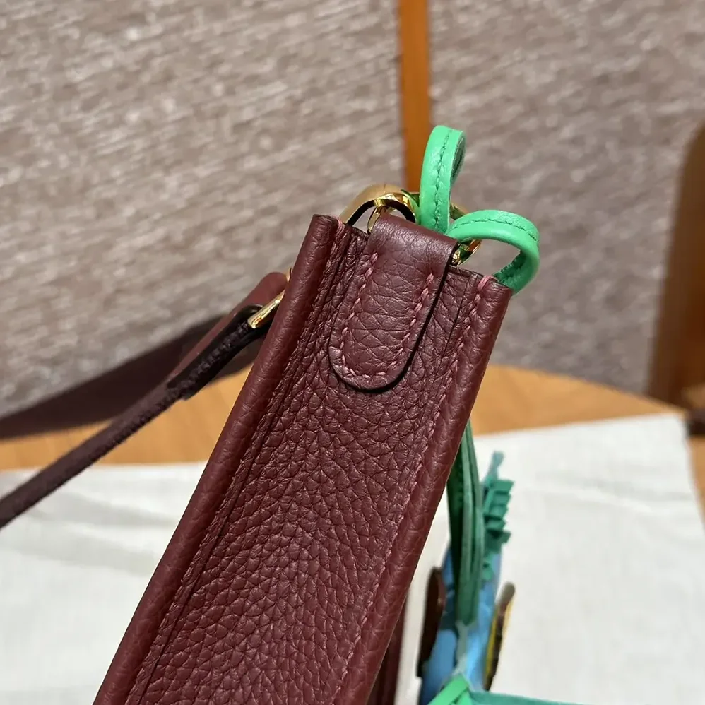 Hermes Evelyne 16 Amazone in Clemence Leather for Women in Maroon/Silver Hermes Evelyne 16 Amazone in Clemence Leather for Women in Maroon/Silver
