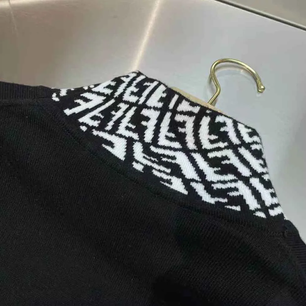 Fendi Turtleneck Black Wool Jumper for Women