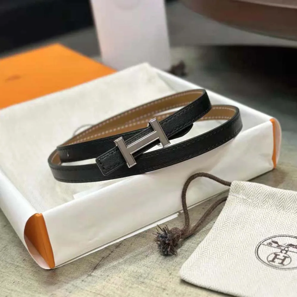 Hermes Focus Belt Buckle & Reversible Leather Strap 13 mm for Women in Silver/Black
