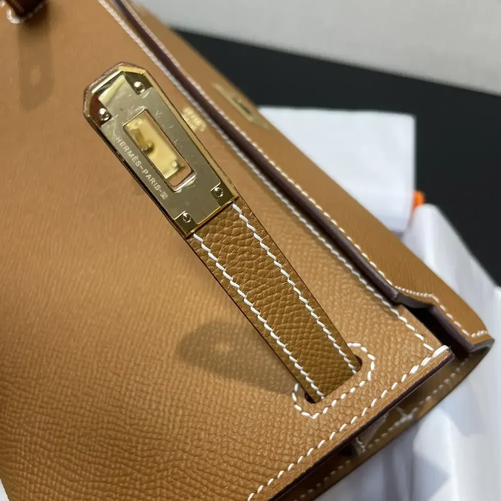 Hermes Kelly To Go in Epsom Leather for Women in Brown/Gold Hermes Kelly To Go in Epsom Leather for Women in Brown/Gold