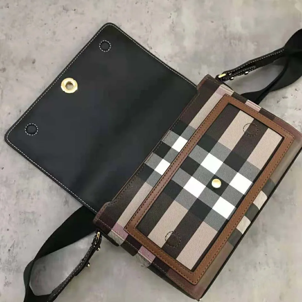 Burberry Note Bag with Logo-engraved Studs for Women in Brown