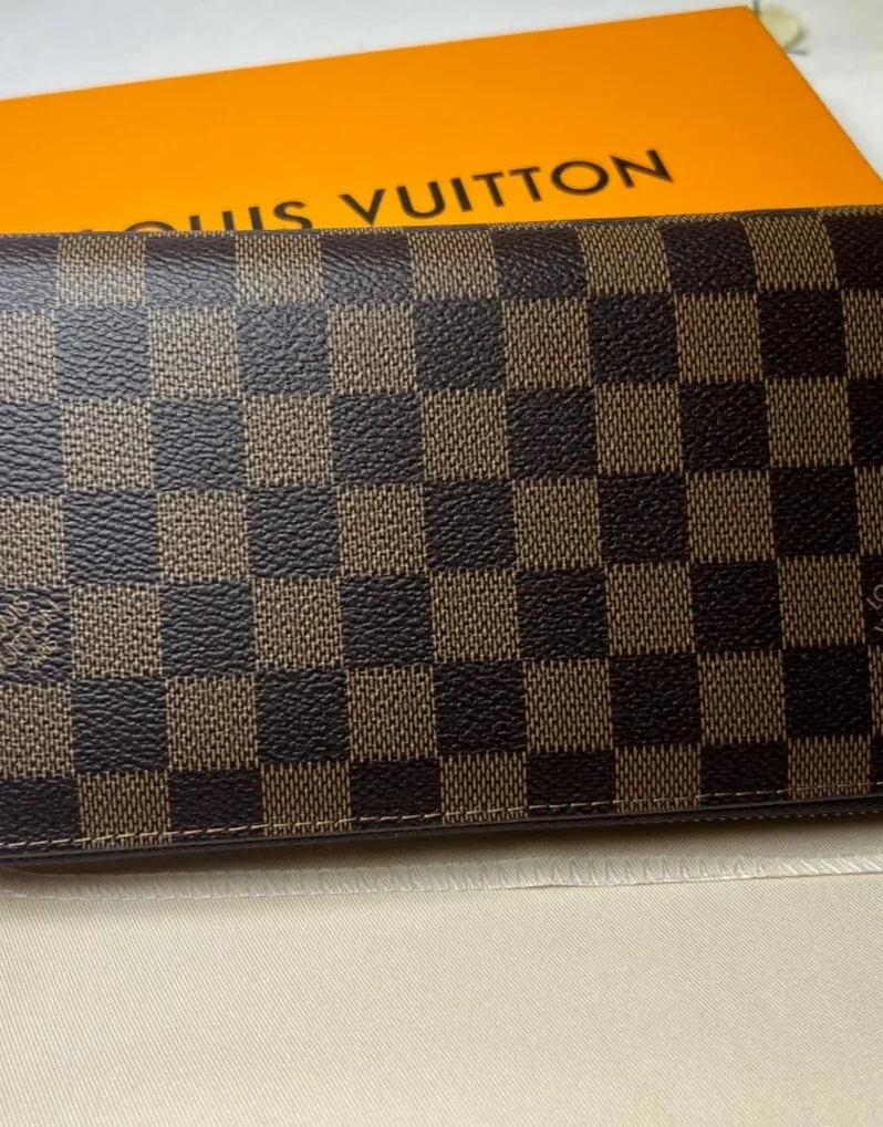 Louis Vuitton Zippy Wallet Canvas Brown Louis Vuitton Zippy Wallet Canvas Brown