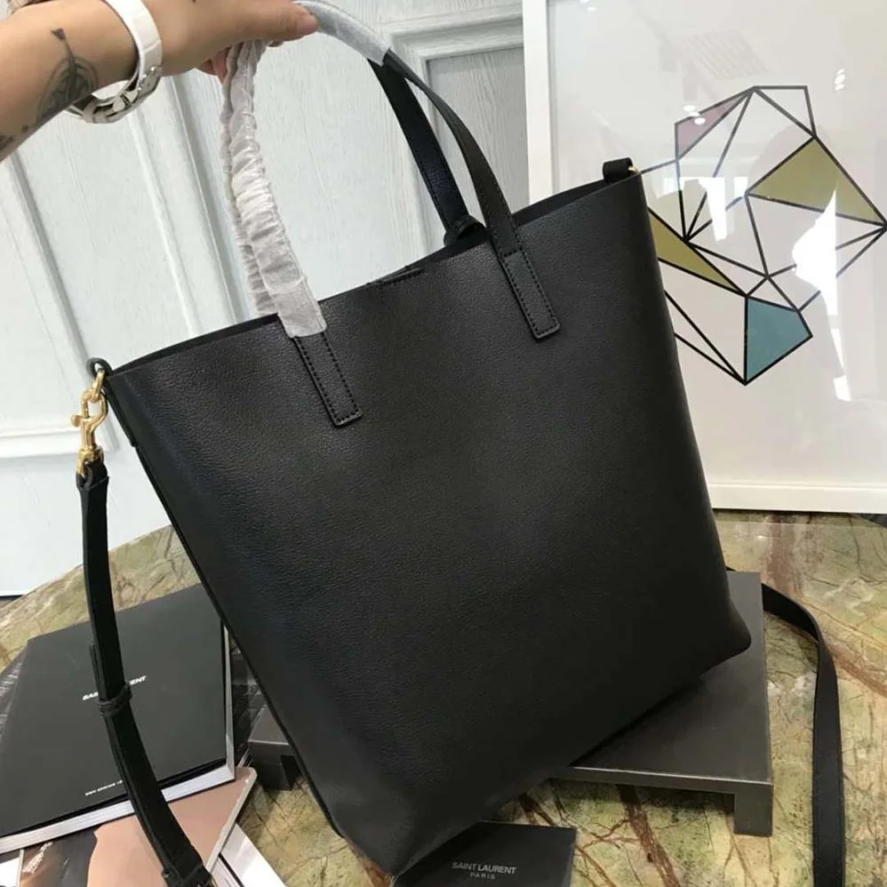 Saint Laurent YSL Saint Laurent Toy Shopping Supple for Women in Black Saint Laurent YSL Saint Laurent Toy Shopping Supple for Women in Black