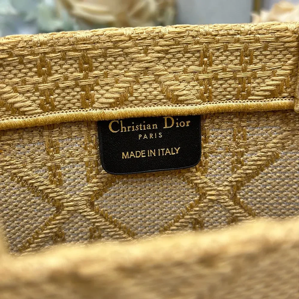 Dior Large Dior Book Tote Natural Raffia for Women in Effect Cannage Embroidery