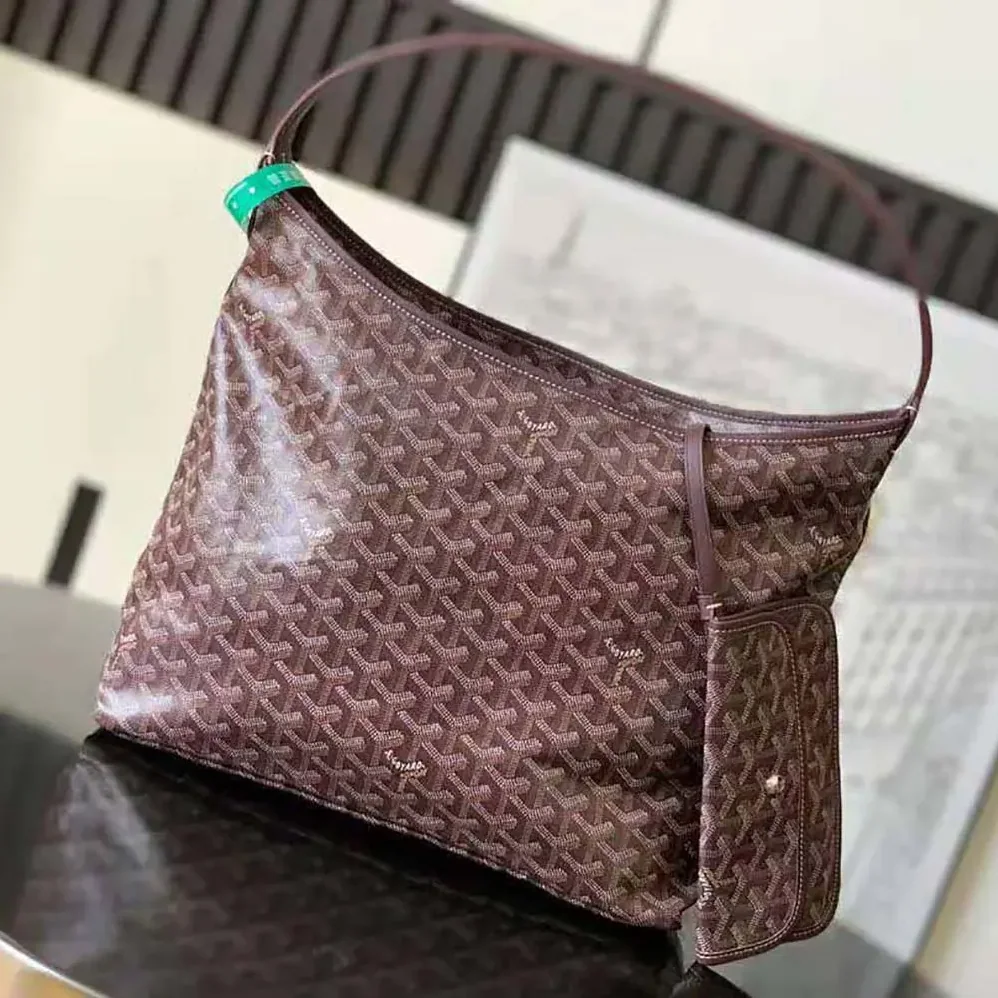 Goyard Bohème Hobo Bag for Unisex in Maroon Goyard Bohème Hobo Bag for Unisex in Maroon