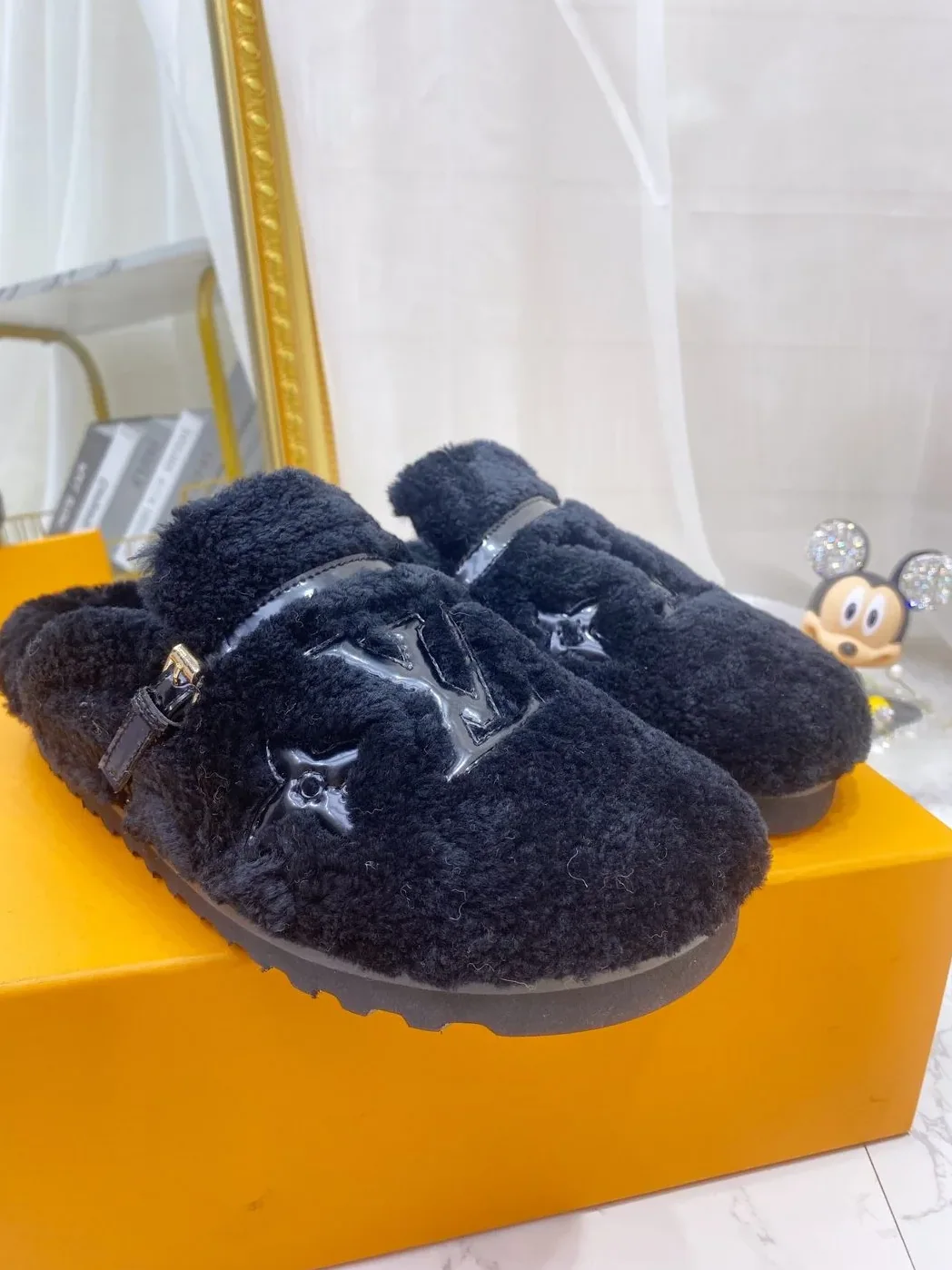 Louis Vuitton Winterbreak Flat Comfort Mule Dark Blue for Women