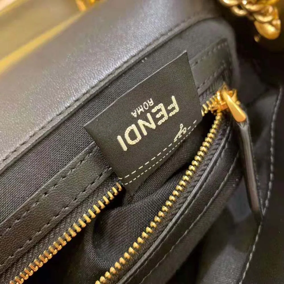 Fendi Baguette Chain Nappa Leather Bag for Women in Black Fendi Baguette Chain Nappa Leather Bag for Women in Black