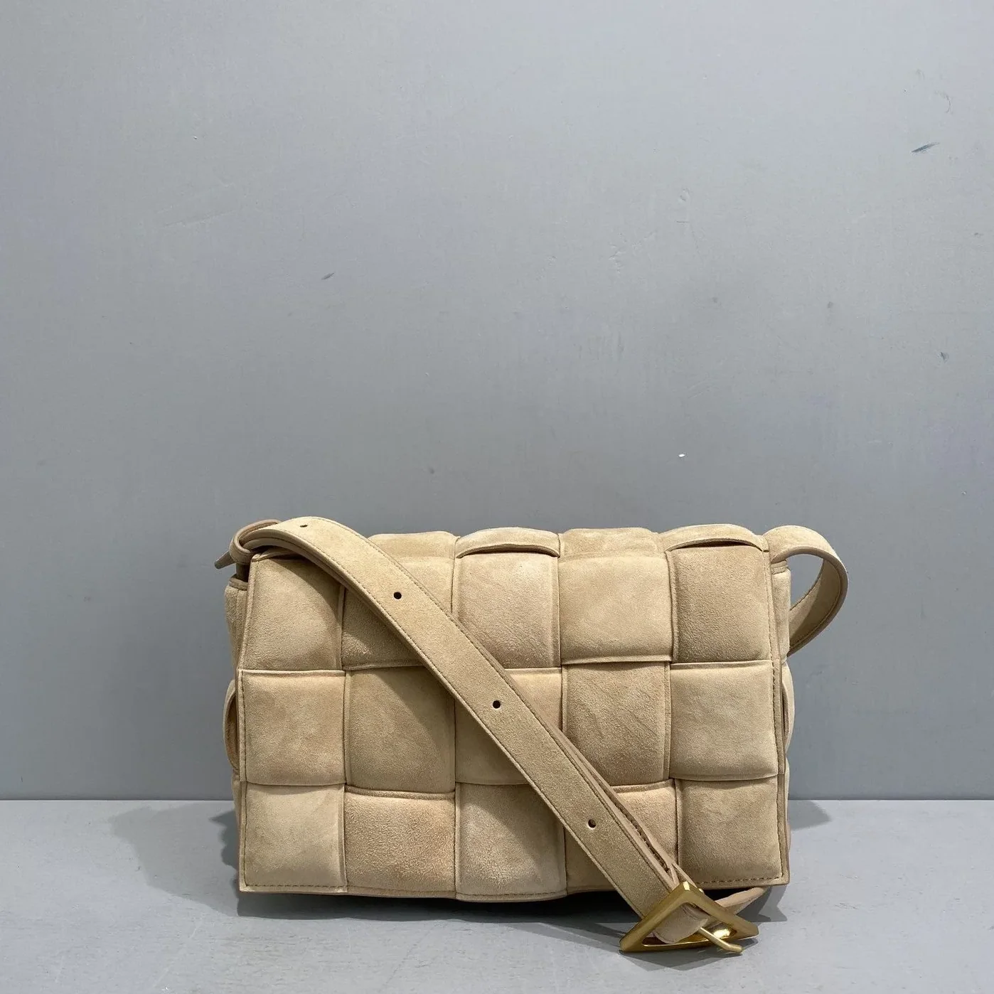 Bottega Veneta Padded Cassette Beige Bottega Veneta Padded Cassette Beige