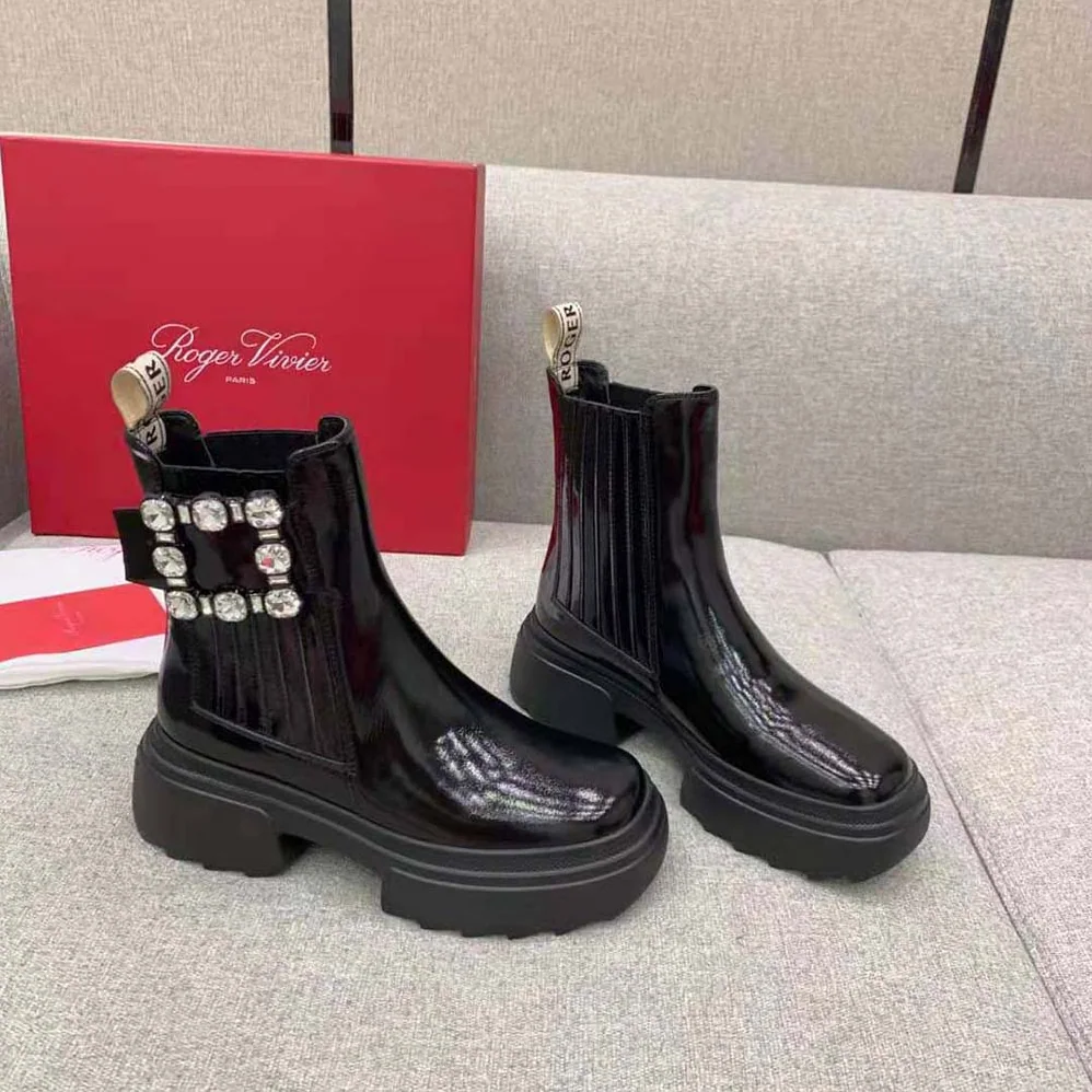 Roger Vivier Wallaviv Strass Buckle Chelsea Ankle Boots in Patent Leather for Women Roger Vivier Wallaviv Strass Buckle Chelsea Ankle Boots in Patent Leather for Women