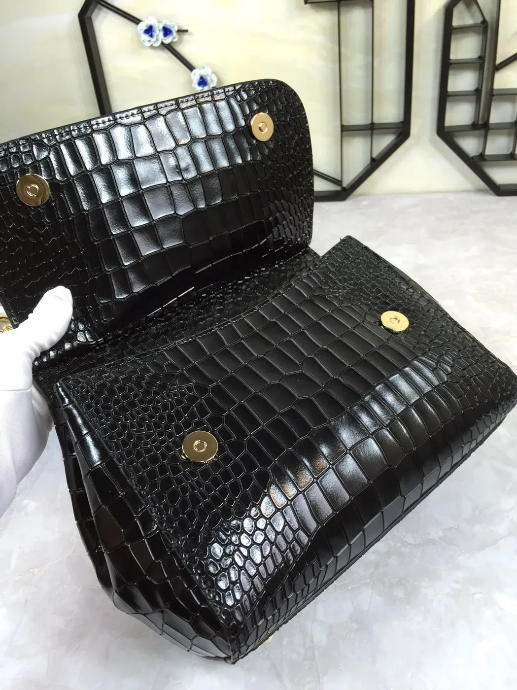 Dolce & Gabbana Medium Sicily Bag In Foiled Crocodile in Print Black / DG