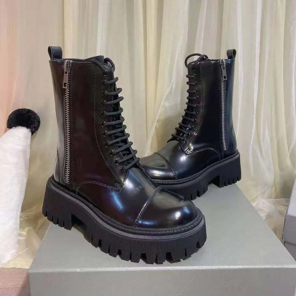 Balenciaga Tractor 20mm Lace-Up Boot in Black Smooth Calfskin for Women Balenciaga Tractor 20mm Lace-Up Boot in Black Smooth Calfskin for Women