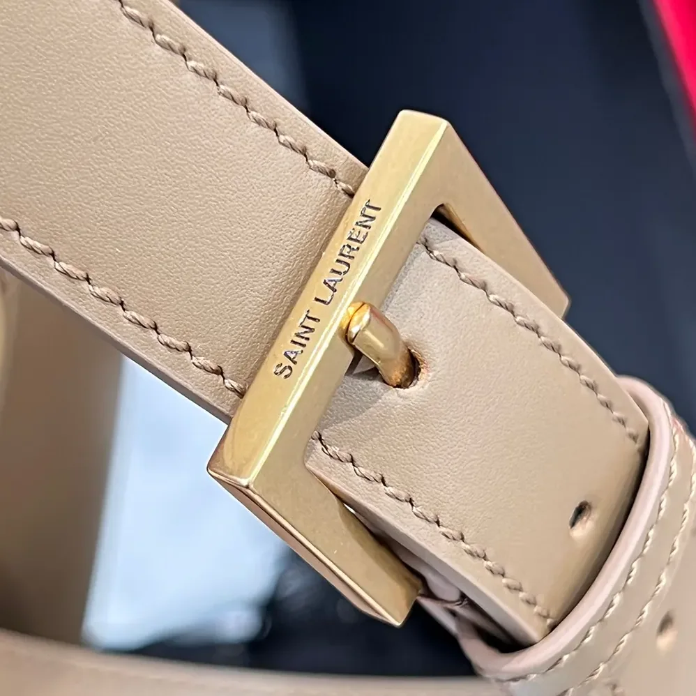 Saint Laurent YSL Le 37 Small in Shiny Leather for Women in Brown Saint Laurent YSL Le 37 Small in Shiny Leather for Women in Brown
