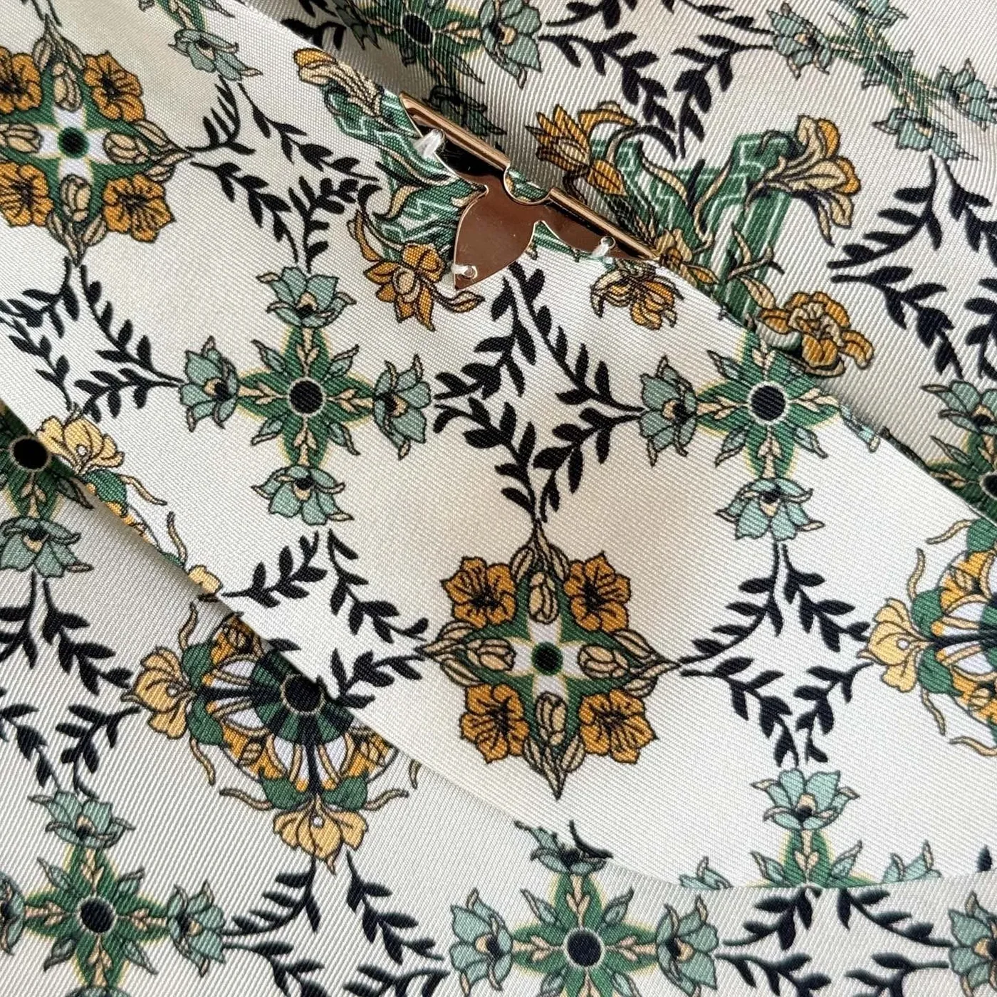 Louis Vuitton Cropped Nouveau Lavalliere Blouse Green in Beige