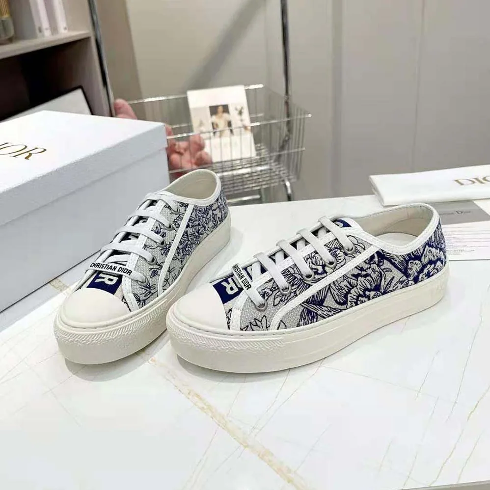 Dior Walk'N'Dior Sneaker White and Blue Dior Jardin D'Hiver Embroidered Cotton for Women