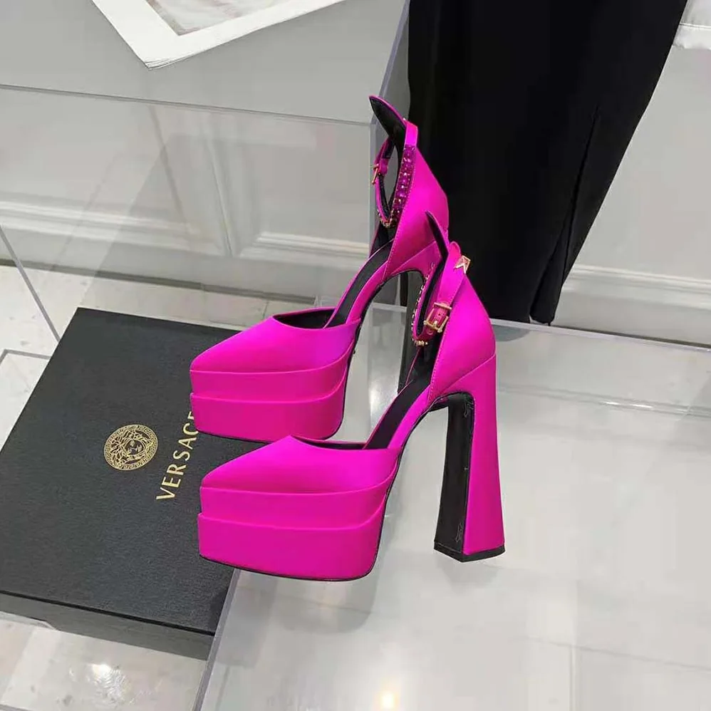 Versace Medusa Aevitas Platform Pumps in 15.5cm Heel Hight for Women in Rose