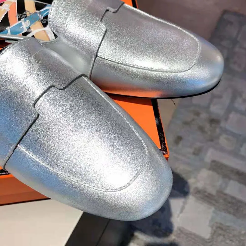Hermes Catena Mule Mule in Supple Goatskin for Women in Silver Hermes Catena Mule Mule in Supple Goatskin for Women in Silver