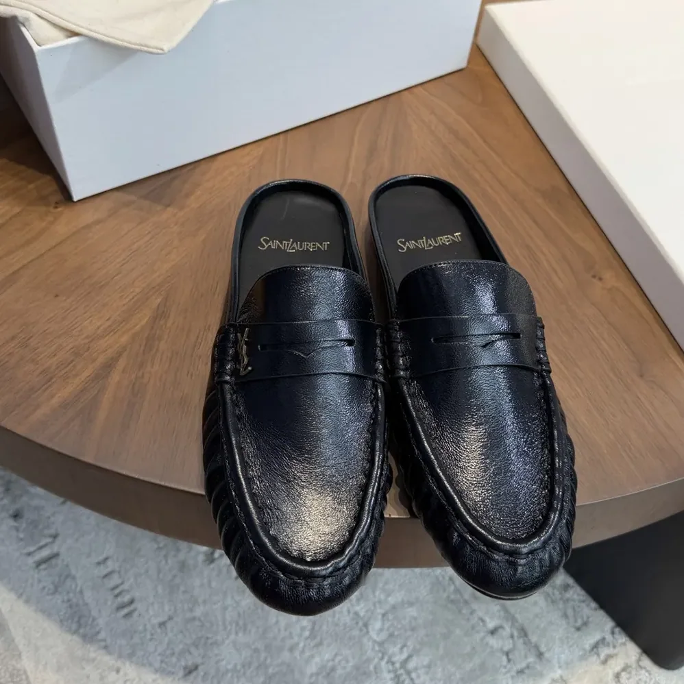 Saint Laurent YSL Le Loafer Mules in Shiny Creased Leather for Unisex
