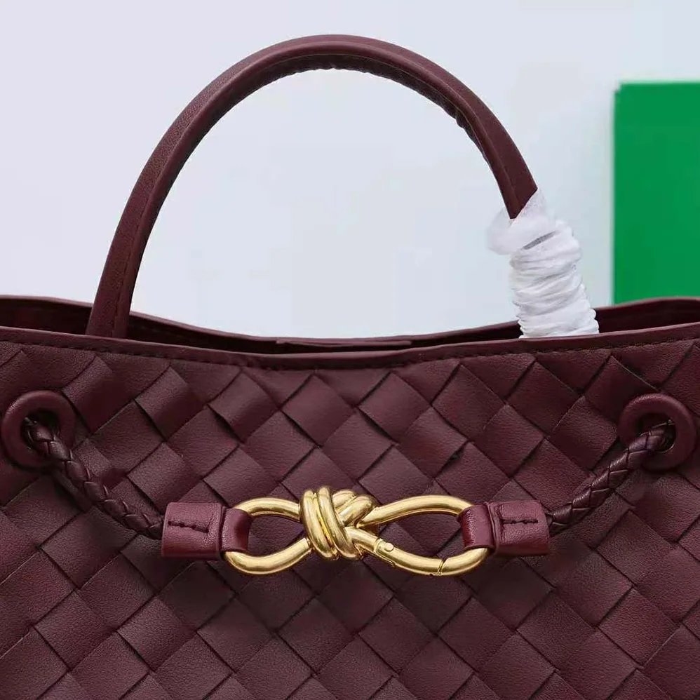 Bottega Veneta Small Andiamo in Lambskin Leather for Women in Maroon