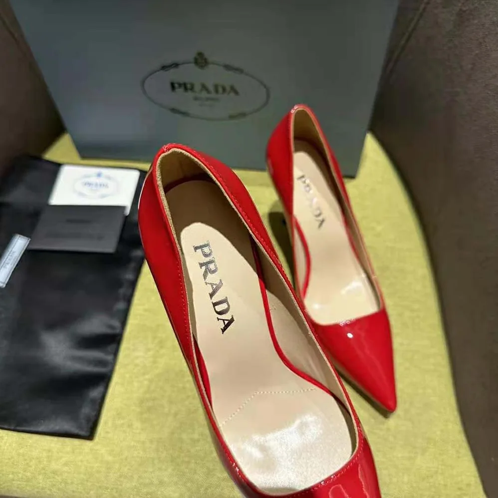 Prada Patent Leather Pumps for Women in Red Prada Patent Leather Pumps for Women in Red