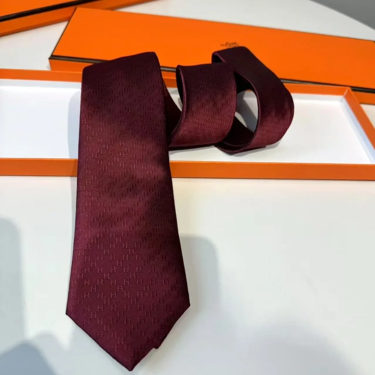 Hermes Faconnee H Tie Red