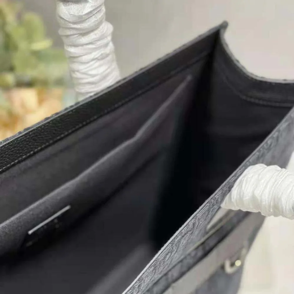 Dior Safari Tote Bag Black Dior Oblique Jacquard and Grained Calfskin for Men Dior Safari Tote Bag Black Dior Oblique Jacquard and Grained Calfskin for Men
