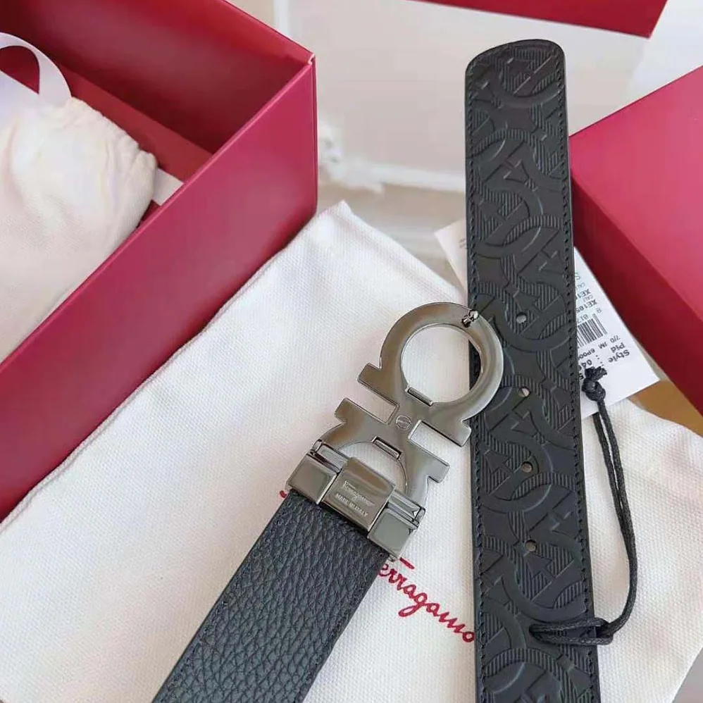 Salvatore Ferragamo Reversible and Adjustable Gancini Belt for Unisex