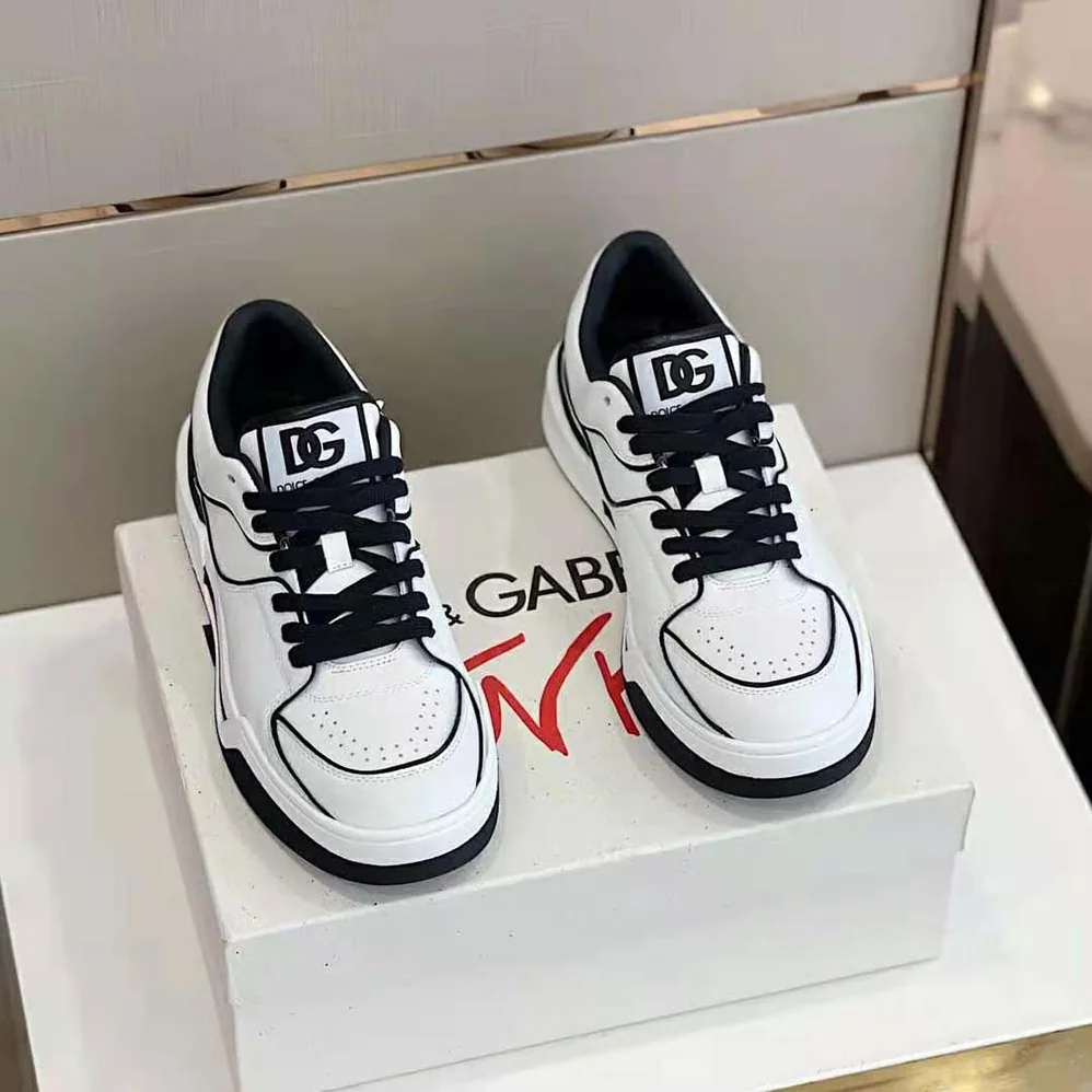 Dolce Gabbana D&G Calfskin Nappa New Roma Sneakers for Unisex in Black