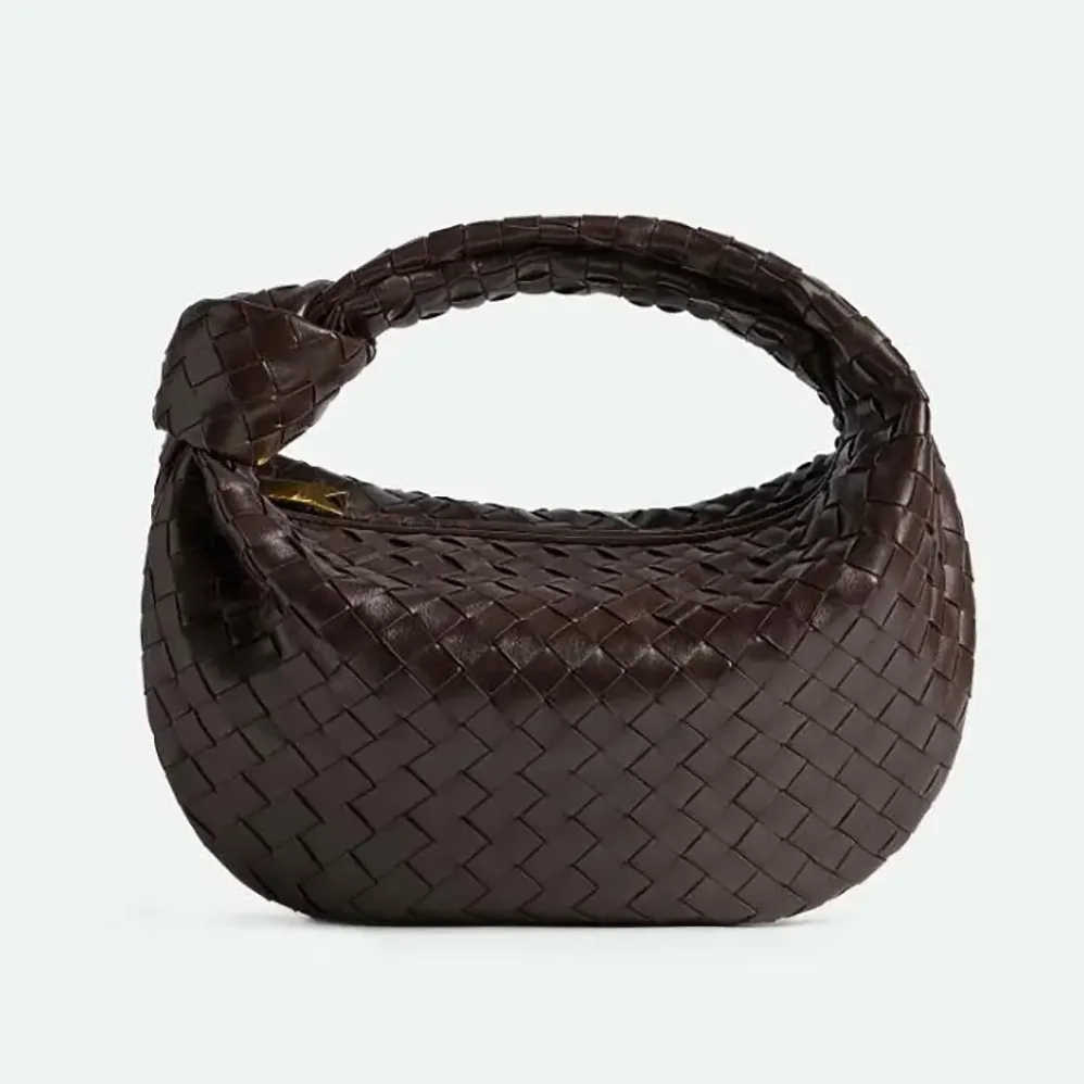 Bottega Veneta Small Jodie for Women in Chocolate Bottega Veneta Small Jodie for Women in Chocolate