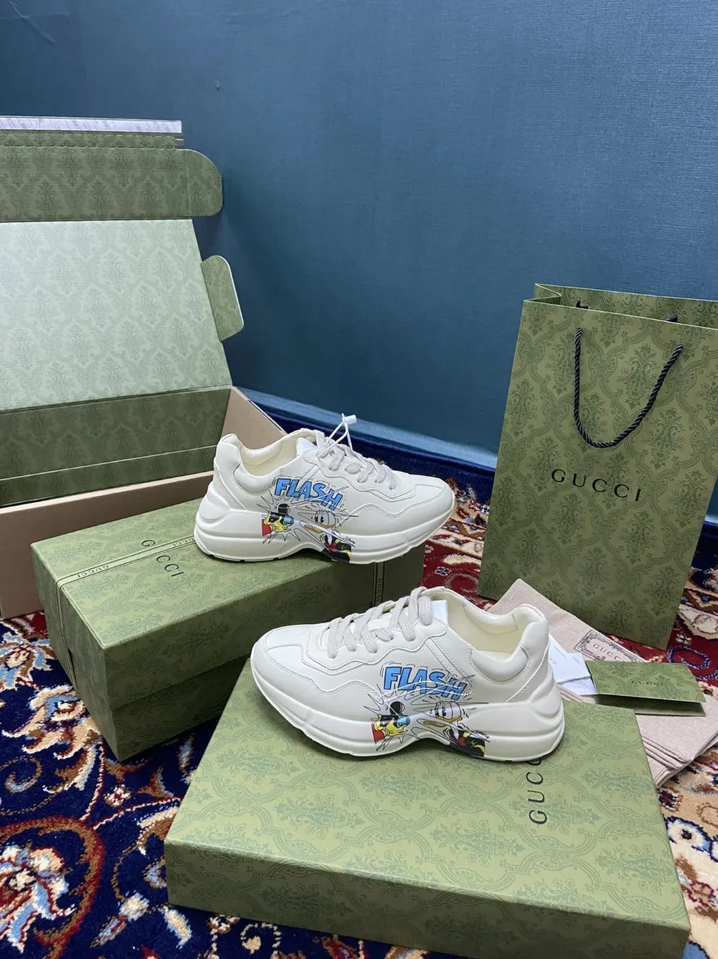 Disney x Gucci Rhyton Sneakers With Donald Duck White Ivory