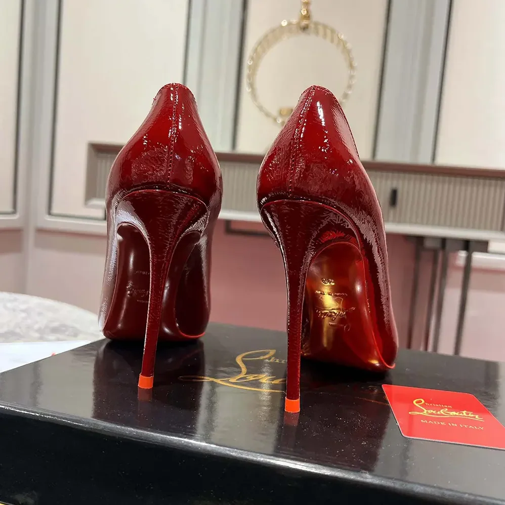 Christian Louboutin So Kate 120 mm Pumps Vog Patent Leather for Women in Red Christian Louboutin So Kate 120 mm Pumps Vog Patent Leather for Women in Red