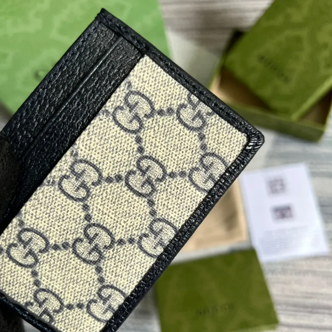 Gucci Card GG Case with Interlocking G Light Grey / Gucci Card GG Case with Interlocking G Light Grey /