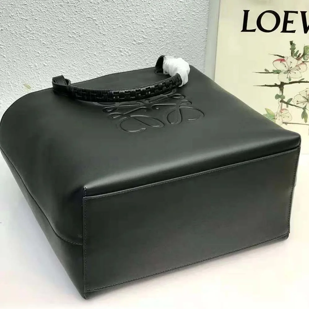 Loewe Anagram Tote in Classic Calfskin for Women in Black Loewe Anagram Tote in Classic Calfskin for Women in Black
