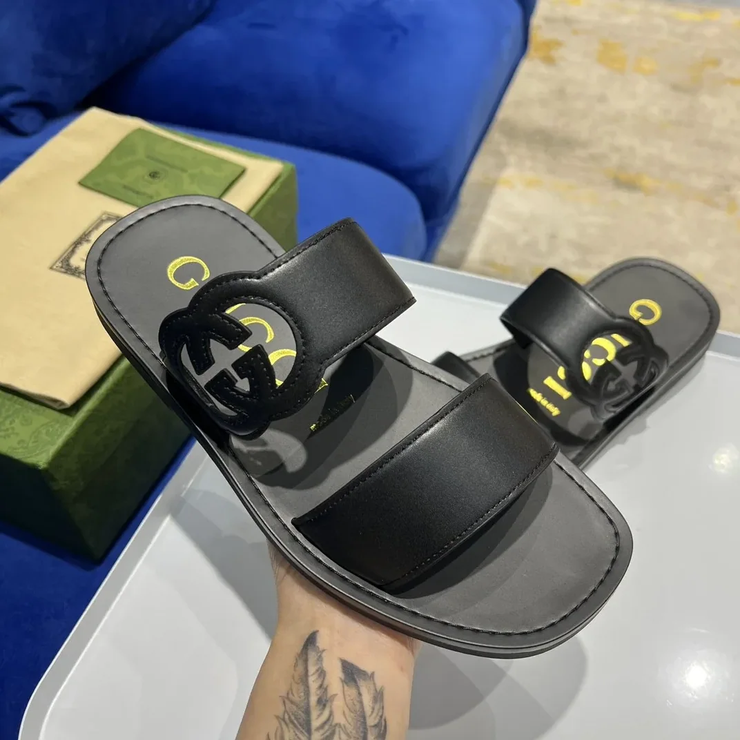 Gucci Interlocking G Slide Sandal Black Gucci Interlocking G Slide Sandal Black
