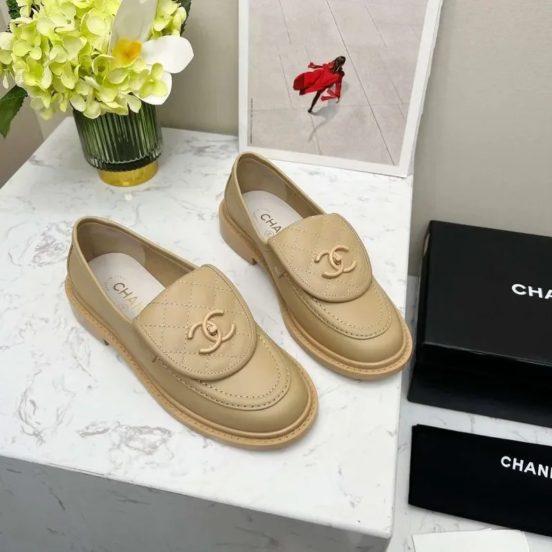 Chanel Moccasins Beige Chanel Moccasins Beige