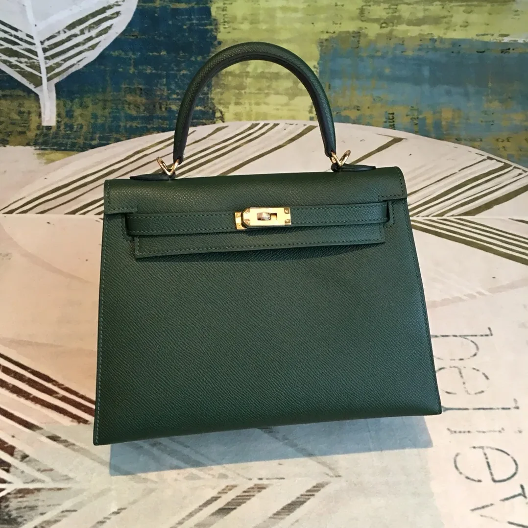 Hermes Kelly Red Gold Toned Hardware / Hermes Kelly Red Gold Toned Hardware /