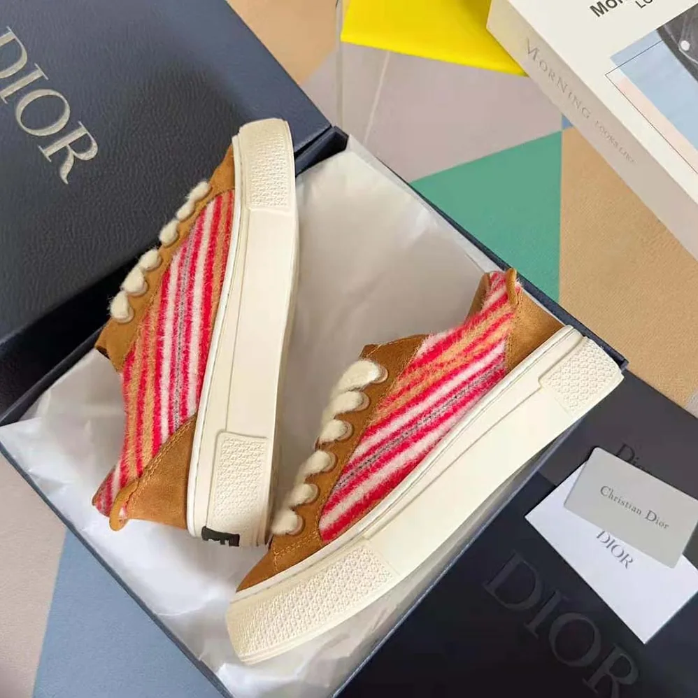 Dior Tears B33 Sneaker – Limited and Numbered Edition for Men in Red