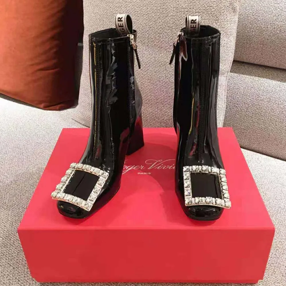 Roger Vivier Tres Vivier Strass Buckle Chelsea Booties in Patent Leather in 8.5cm Heel for Women