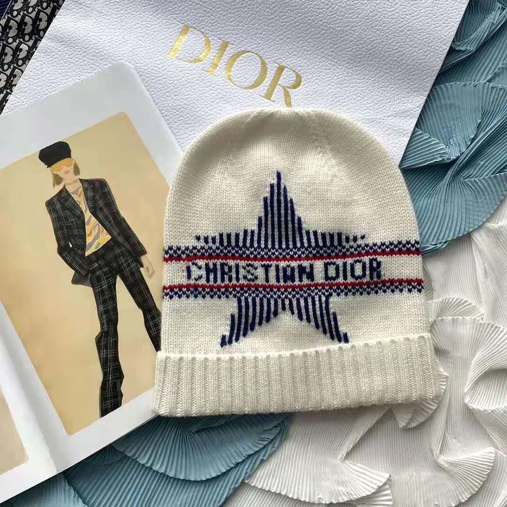 Dior Dioralps Beanie White Three for Women in Tone Wool and Cashmere Dior Dioralps Beanie White Three for Women in Tone Wool and Cashmere