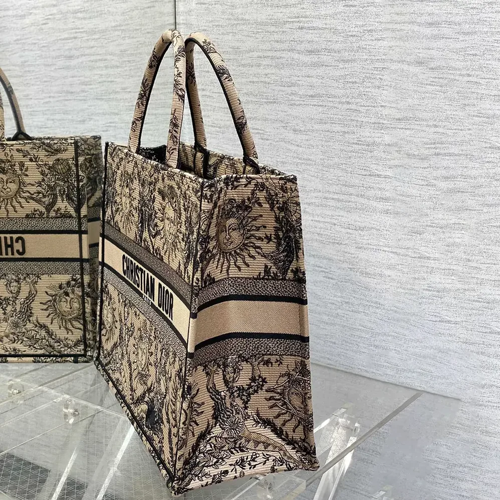 Dior Large Dior Book Tote Beige and Black Toile de Jouy Soleil Embroidery for Women Dior Large Dior Book Tote Beige and Black Toile de Jouy Soleil Embroidery for Women