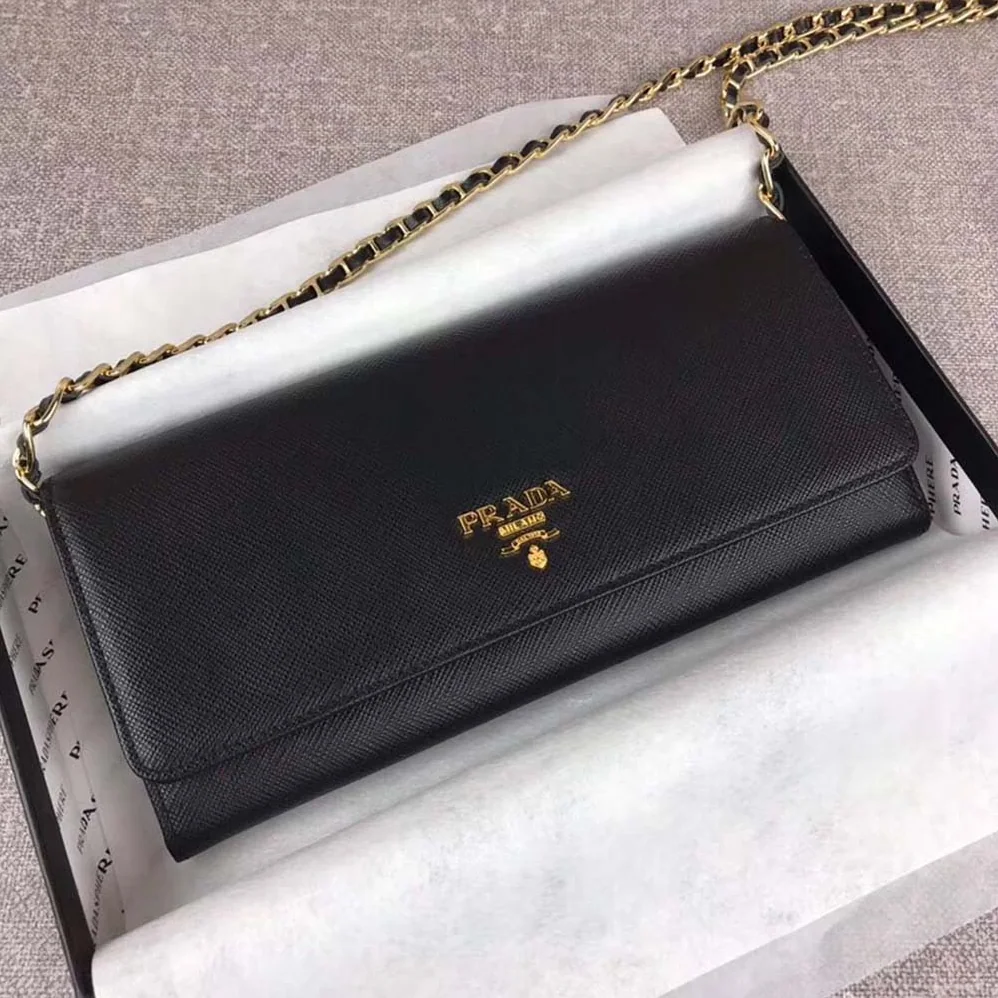 Prada Leather Shoulder Bag in Saffiano for Women in Black Prada Leather Shoulder Bag in Saffiano for Women in Black