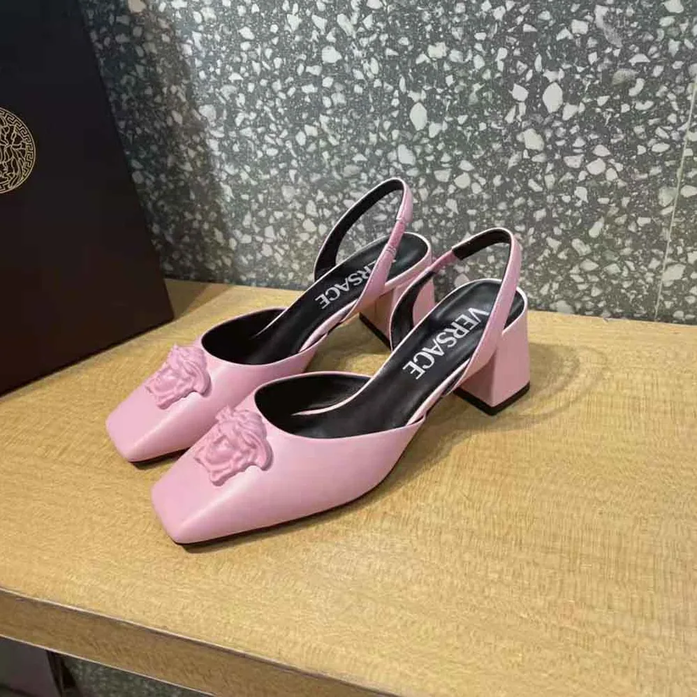 Versace La Medusa Leather Sling-Back Pumps for Women in Pink Versace La Medusa Leather Sling-Back Pumps for Women in Pink