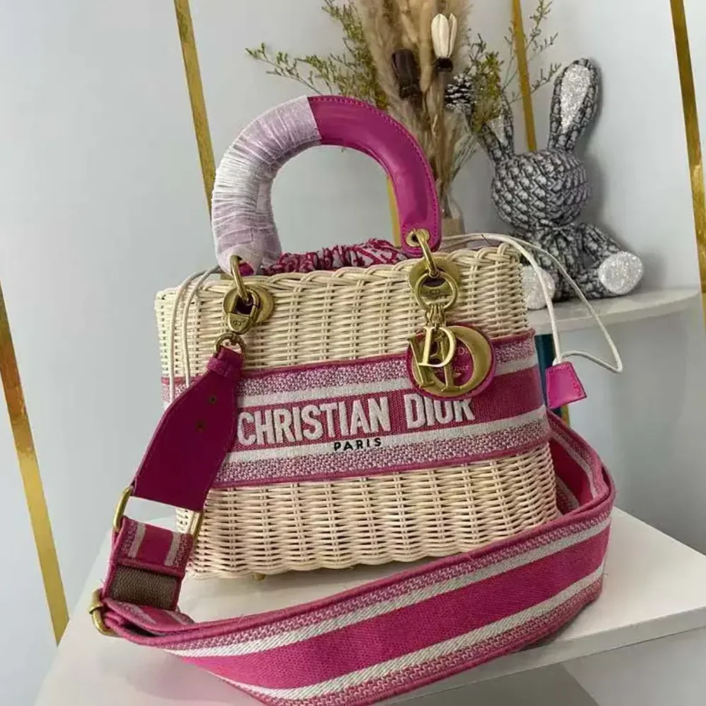 Dior Medium Lady Dior Bag Natural Wicker and Pink Dior Oblique Jacquard for Women Dior Medium Lady Dior Bag Natural Wicker and Pink Dior Oblique Jacquard for Women