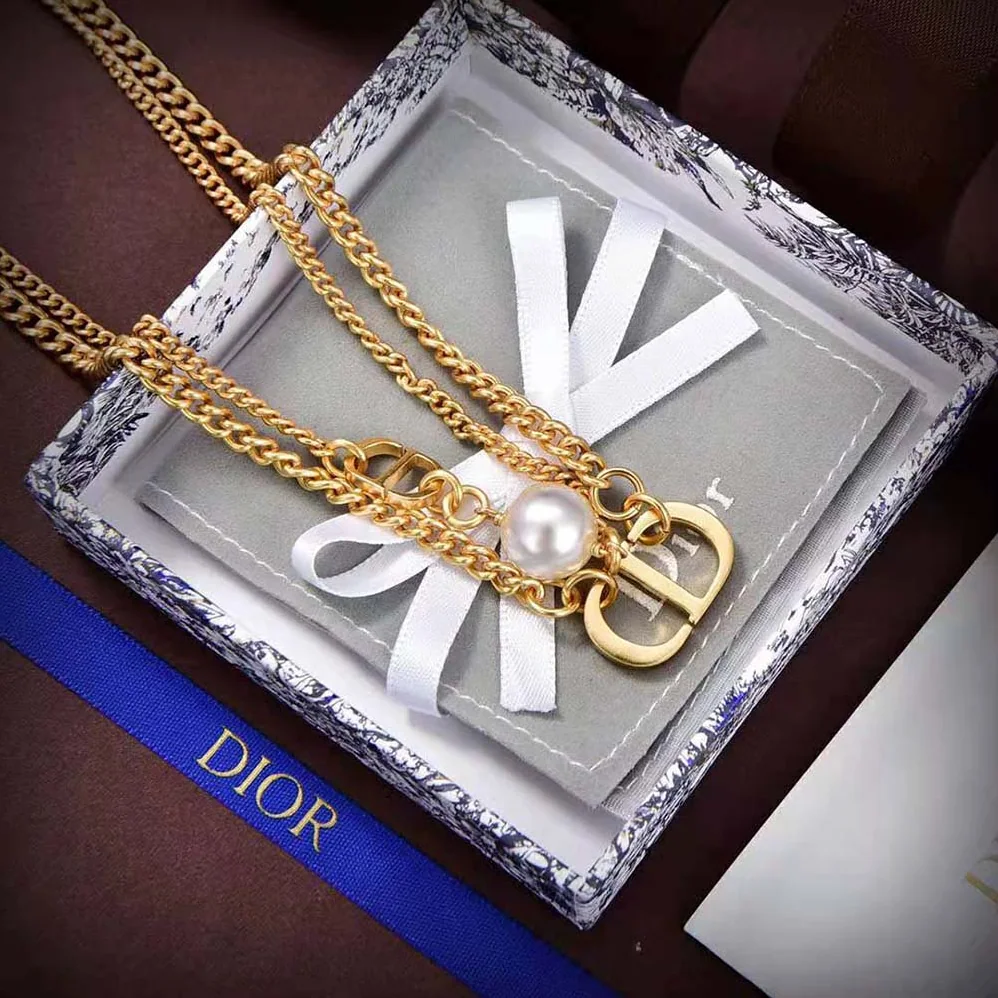 Dior 30 Montaigne Choker Gold for Women in Finish Metal Dior 30 Montaigne Choker Gold for Women in Finish Metal