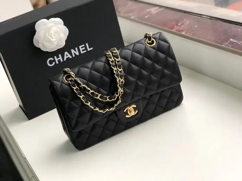 Special Set Chanel: Classic Flap Bag + Coco Crush Bracelet