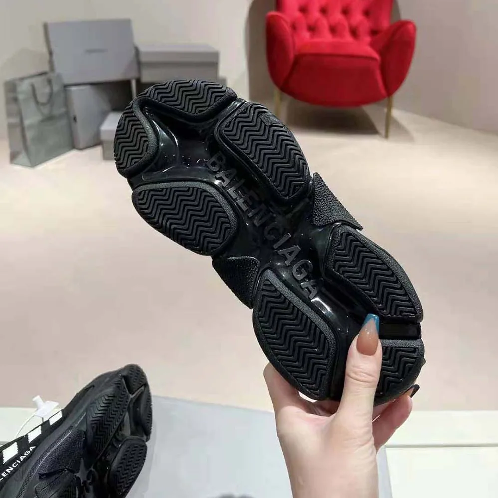 Balenciaga Balenciaga / Adidas Triple S Sneaker in Black for Unisex Balenciaga Balenciaga / Adidas Triple S Sneaker in Black for Unisex