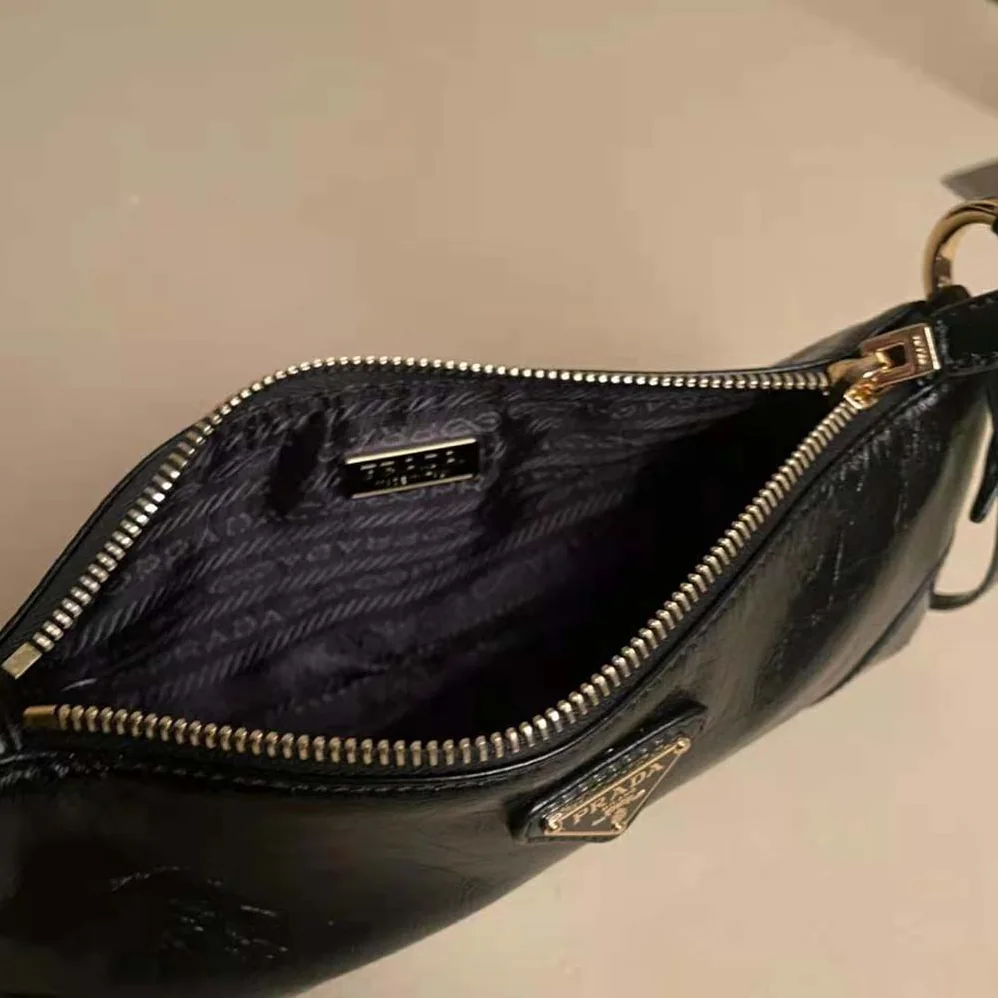 Prada Re-Edition 2002 Small Leather Shoulder Bag for Women