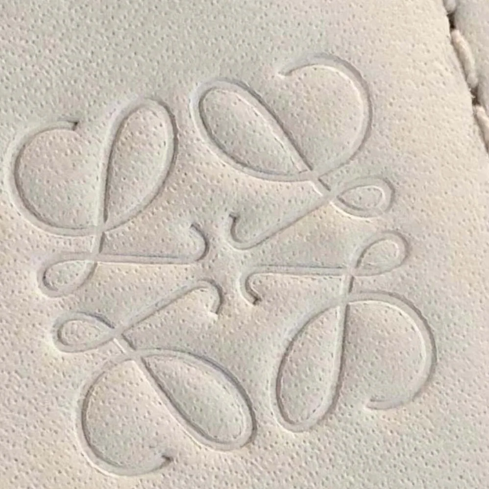 Loewe Horseshoe Bag in Nappa Calfskin for Women in White