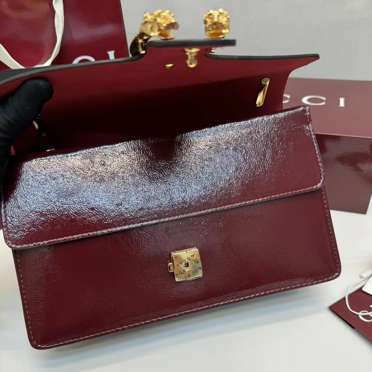 Gucci Dionysus Shoulder Bag in Wine Red Gold Hardware