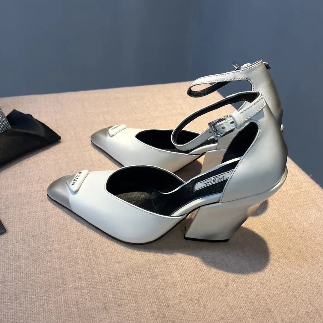Prada Brushed Pumps White / Prada Brushed Pumps White /